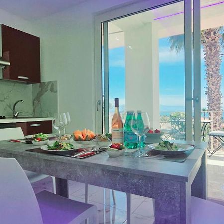 Ninfa Sul Mare Apartments 50 M E T R I Dal Mare Best Breakfast And Free Parking Capo Vaticano Exterior foto