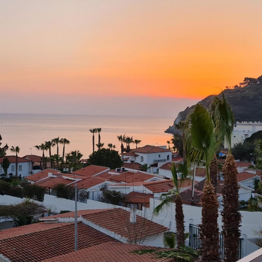 Ninfa Sul Mare Apartments 50 M E T R I Dal Mare Best Breakfast And Free Parking Capo Vaticano Exterior foto