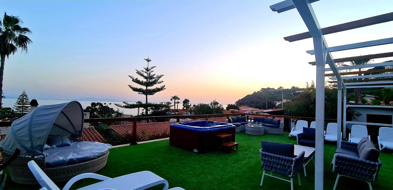 Ninfa Sul Mare Apartments 50 M E T R I Dal Mare Best Breakfast And Free Parking Capo Vaticano Exterior foto