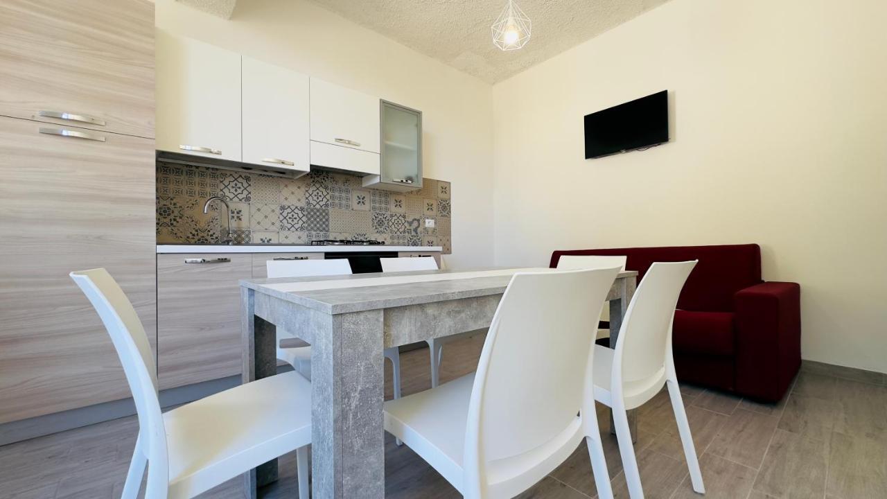 Ninfa Sul Mare Apartments 50 M E T R I Dal Mare Best Breakfast And Free Parking Capo Vaticano Exterior foto