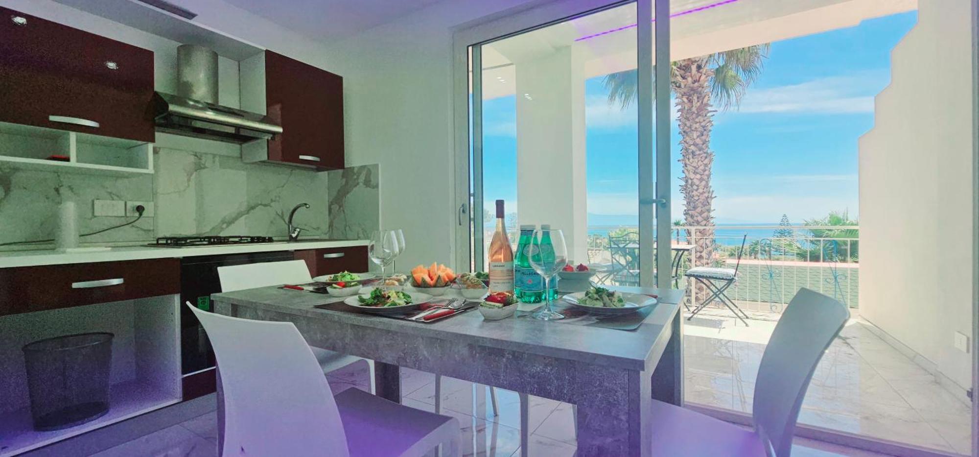 Ninfa Sul Mare Apartments 50 M E T R I Dal Mare Best Breakfast And Free Parking Capo Vaticano Exterior foto