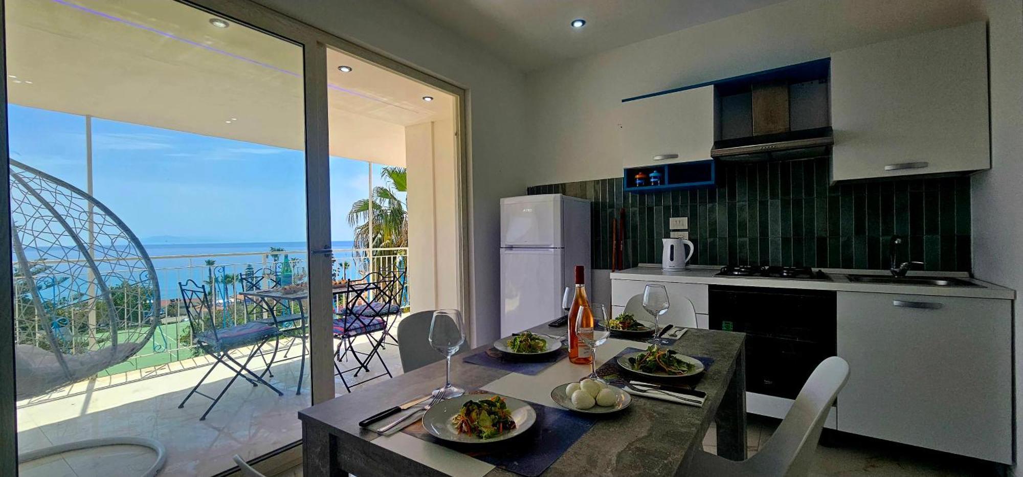 Ninfa Sul Mare Apartments 50 M E T R I Dal Mare Best Breakfast And Free Parking Capo Vaticano Exterior foto